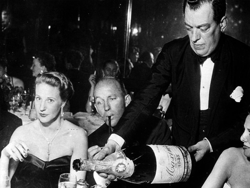 Champagne Maxim's-Restaurant